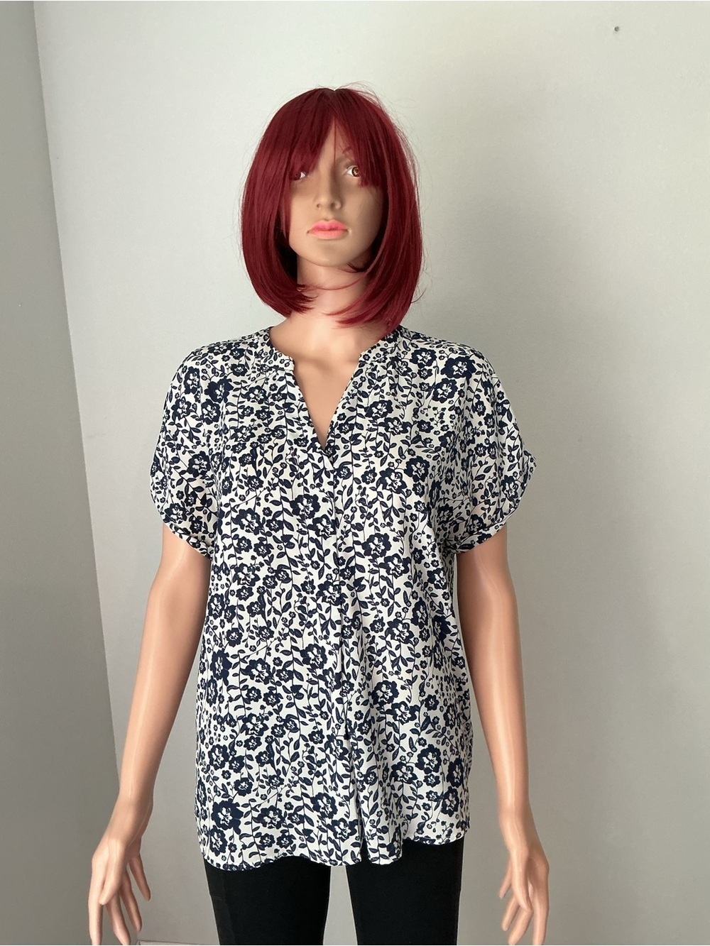 SD Collection Navy & White Floral Split-Neck Blouse S
